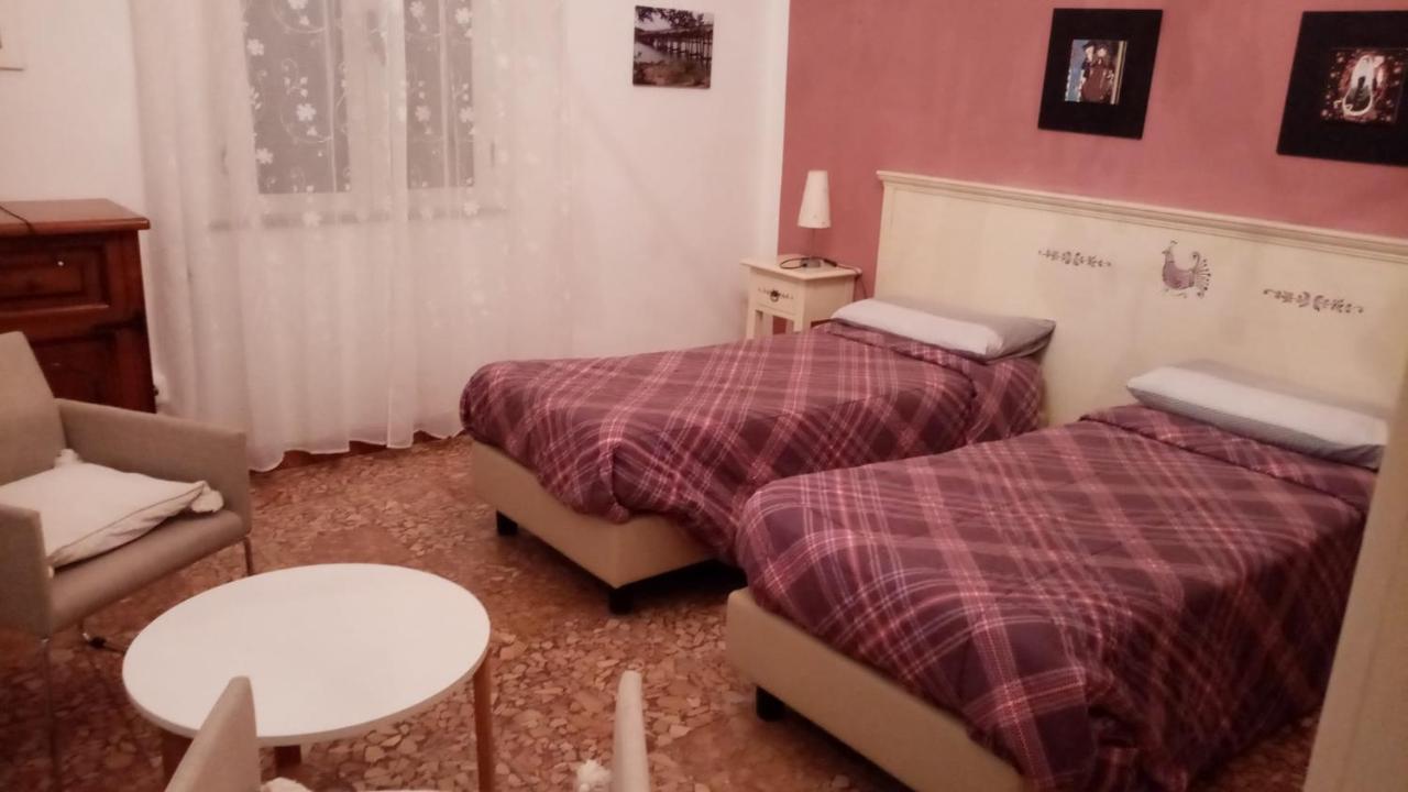 Sa Rosa E Su Trapperi Bed and Breakfast Oschiri Exteriör bild
